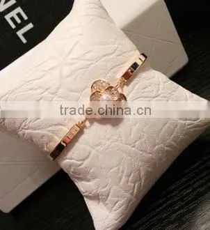 Fashion New Gold Bracelet 18K Plated Jewelry Bangle New Design Flower Crystal Metal Bangle photo-3