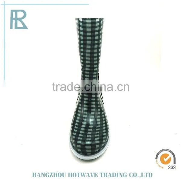 New Design Fashion Wholesale Trendy Women Rain Boots photo-2