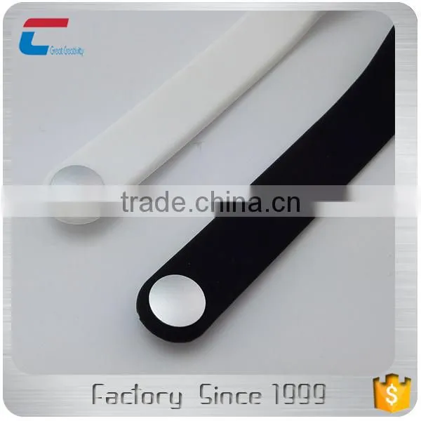 2017 New Style MIFARE Classic 1K 13.56mhz Silicone Rfid Smart Wristband 2017 photo-6