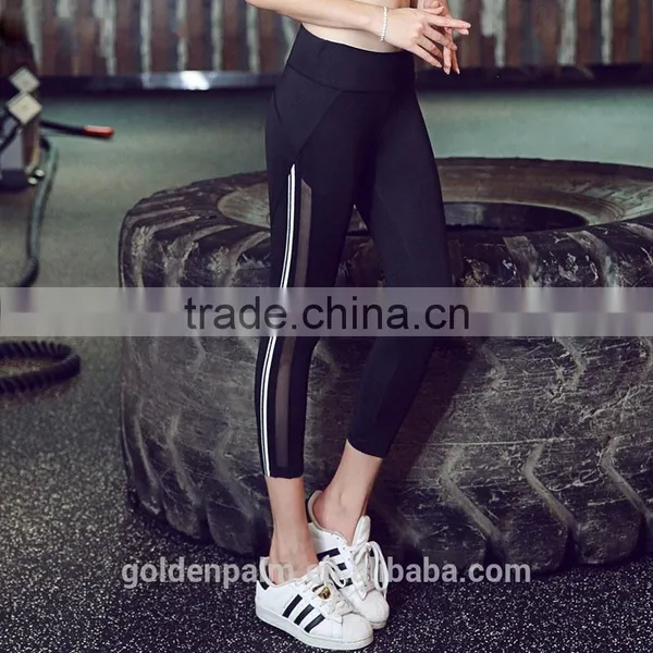 Mesh Splicing Two-side Insert Yoga Pants Capri photo-3