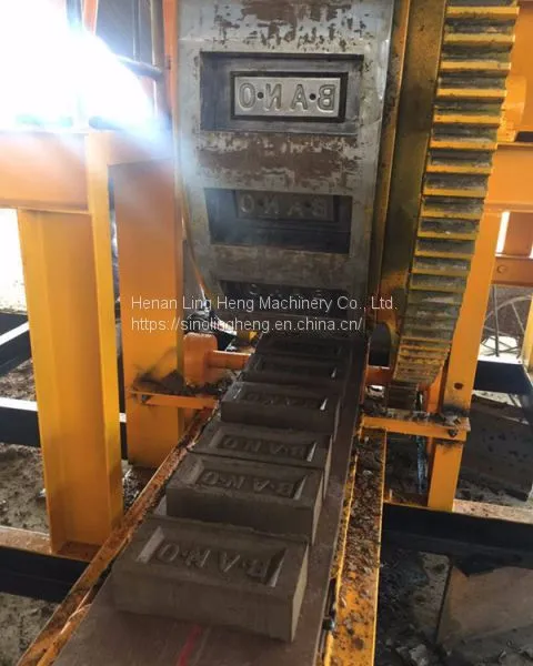 4000-7000pcs per Hour High Efficiency China Ling Heng Machinery Rotary Logo Brick Machine Compact Structure photo-2
