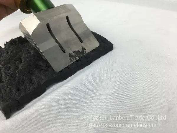Portable Ultrasonic Cutter Medical / Textile Industry Circuit Digital / Separate Excitation