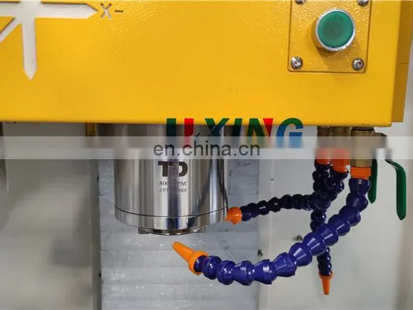 Top Sale VMC550 VMC600 VMC640 Small 3/4 Axis CNC Milling Machine Machining Center photo-5