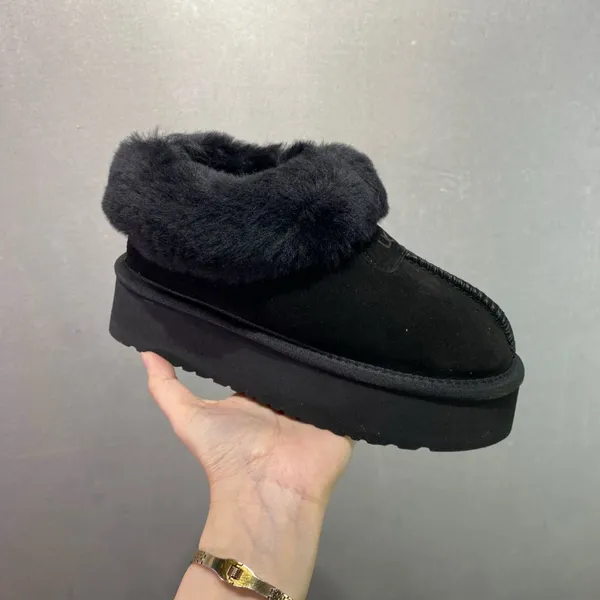 UGG универсальный товар. Зимние и осенние снежные ботинки UGG из овчинки и шерсти в одно целое