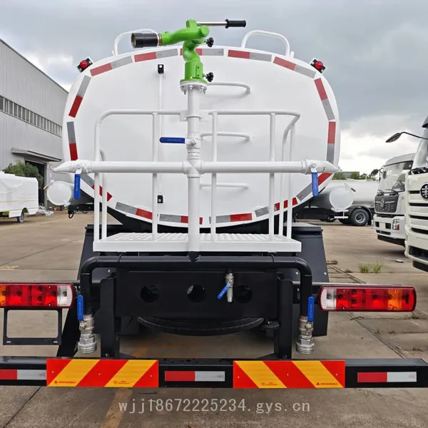 Jiefang Export-type 10-cubic-meter Sprinkler Truck, Exclusive for Foreign Trade, Greening Spraying Truck, Available in Right-hand Drive and Meeting Emission Standards of Multiple Countries photo-5