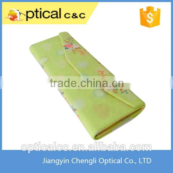 Personalized Microfiber Handmade Triangle Folding Sun Glasses Case Quality Choice photo-4