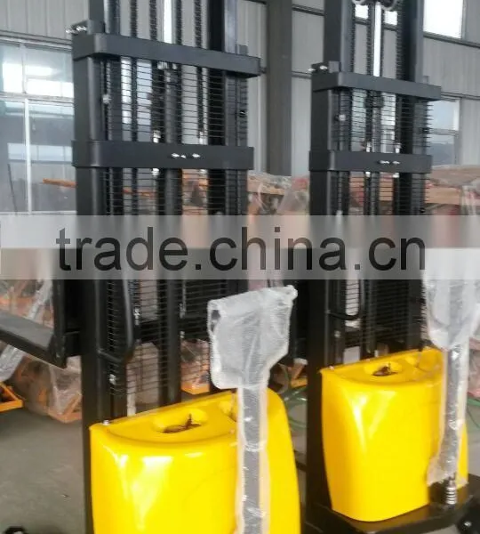 Made in China 3000kg Fast Lifting Speed Stacker photo-5