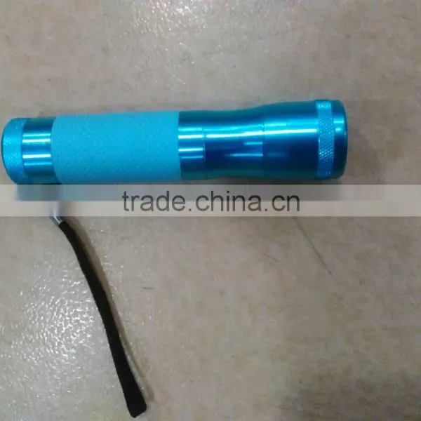 9 LED FLASHLIGHT