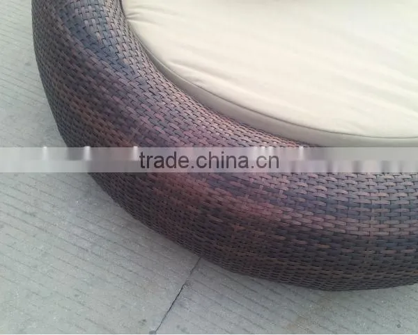 Outdoor Furniture Beach Side Sun Bed Waterproof Rattan Daybed photo-5