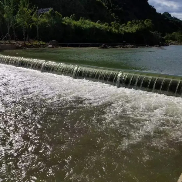 Water-Filled Inflatable Rubber Dam for Barrage and Channel Applications photo-1