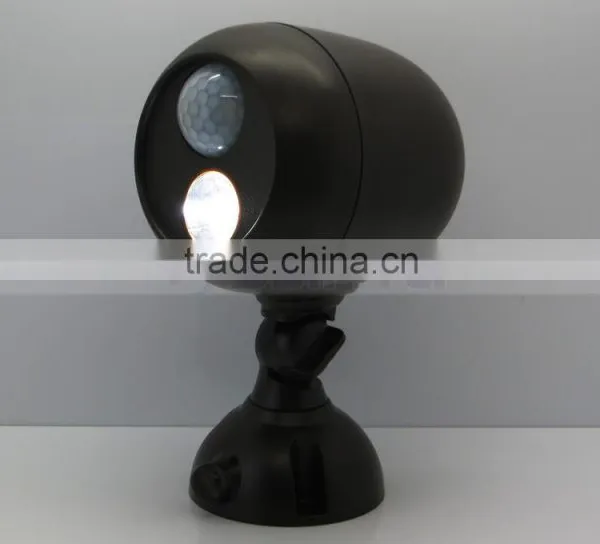 Outdoor Christmas Street Light Decoration Sensor Lamp Spotlight photo-2