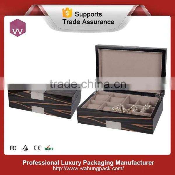 Chinese Luxury Black Glossy Painting Large Storage Box photo-5