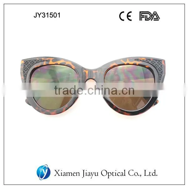 New Design High Quality Controlled Woman Polarized Sunglasses photo-2