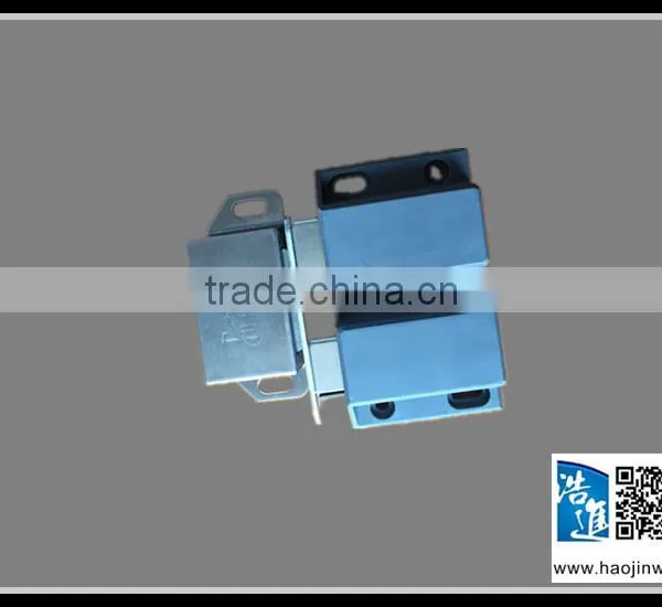 Good quality Cabinet magnetic catch cabinet roller catch