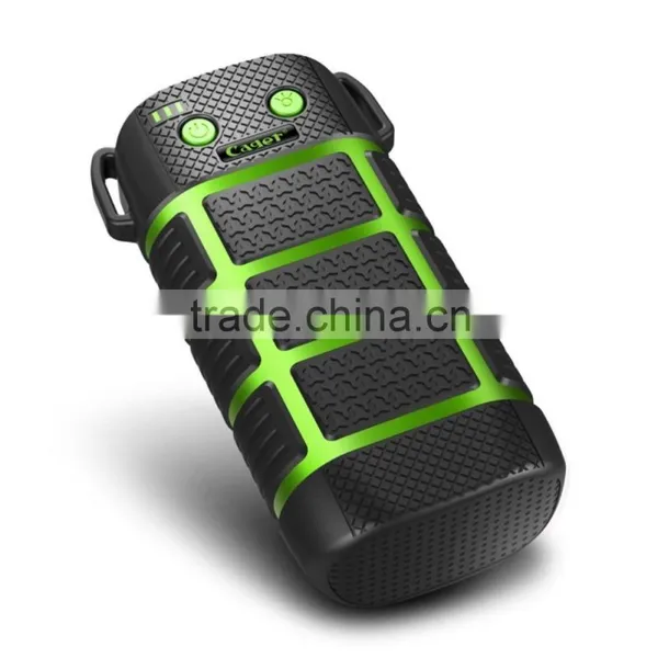 Green Cager WP10 5600mAh Waterproof Dustproof Drop-resistant Mobile Charger Built-in Laser Pointer & SOS Signal Light photo-4