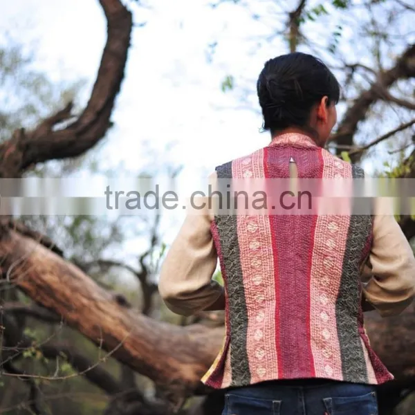 Vintage Kantha Vest in Beautiful Pink Saree Border Patchwork ~ Medium photo-4