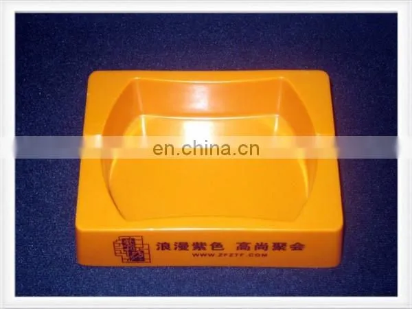 Pocket Ashtray Plastic Ashtray Metal Ashtray in Triangle Shape Black Color photo-6