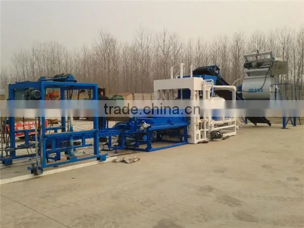 2015 Best Quality Hydraluic Blokc Machine QT4-18 Lightweight Hollow Blocks Machines photo-2