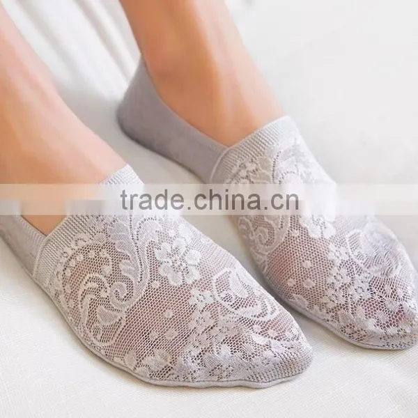 Zm35590a Women Summer Outdoor Lace Ankle Socks Wholesale photo-3