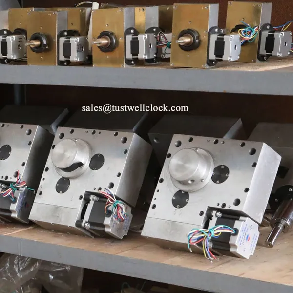 Outdoor Clocks and Movement With Sound Chime and Illumintion Lights photo-2