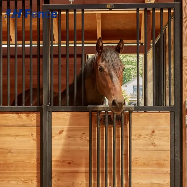 3.5 m 3.6 m Horse Stable Galvanized Steel Frame Sliding Door Horse Stall European Style Shelter Customized Horse Stable photo-3