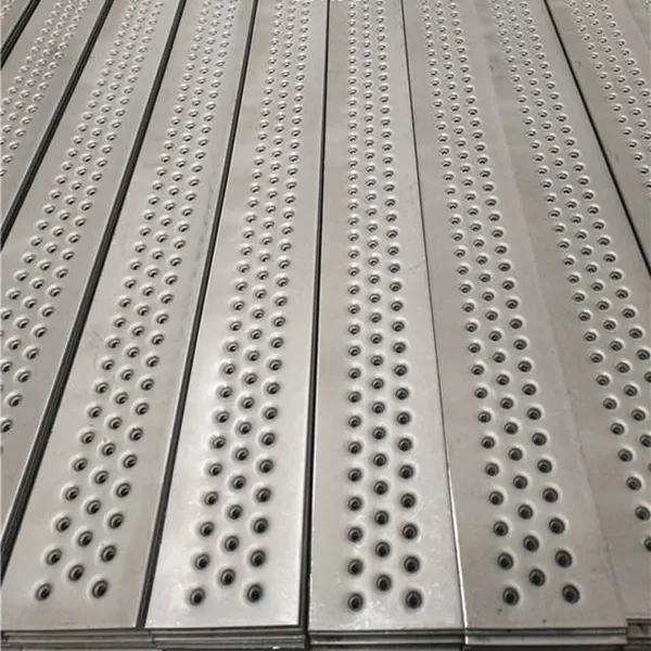 Hojas de metal perforadas de placas de acero inoxidable en mallas cilíndricas decorativas de corte con agujeros