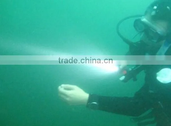 C89 Aluminum Alloy 500lumens High Power Wateroroof Rechargeable Flashlight Diving Torch With 5 Lighting Modes photo-6