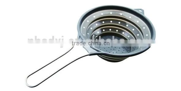 S Size Collapsible Silicone Strainer, Foldable Silicone Colander, Silicone Kitchen Tools Strainers,100% Food Grade