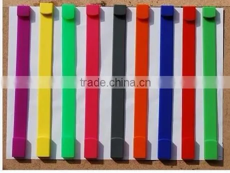 Best selling 2016  food safe BPA free silicone wristband USB