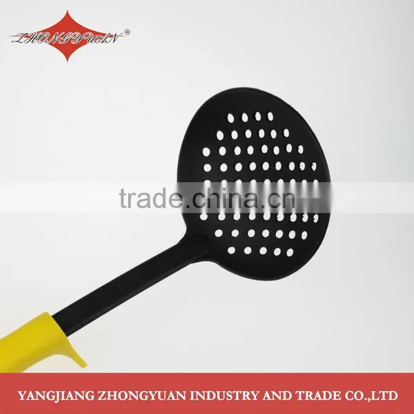 Non-slip Love Heart Shape Handle Plastic Nylon Skimmer Kitchen Utensils photo-3
