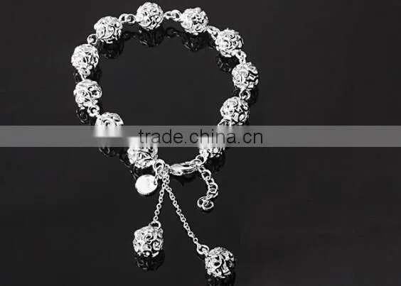 Zm33718a Girls Elegant Sliver Plated Hollow Hand Bracelet Ladies Jewelry Accessories photo-4