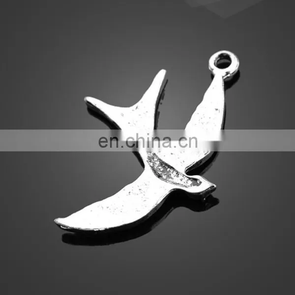 Wholesale Animal Bird Magpie Shape Pendant Alloy Pendant Jewelry Accessories photo-5