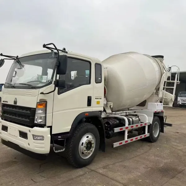 Sinotruk howo маленький бетоносмеситель на 6-колесной базе