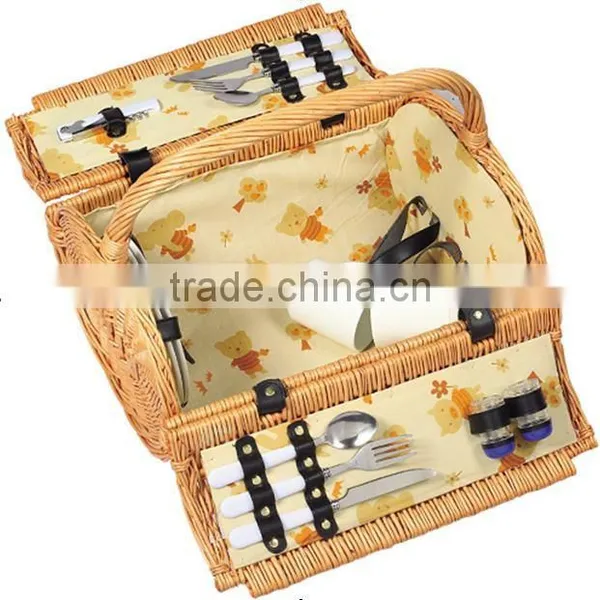 2015New Design Portable Wicker Picnic Basket With Liner