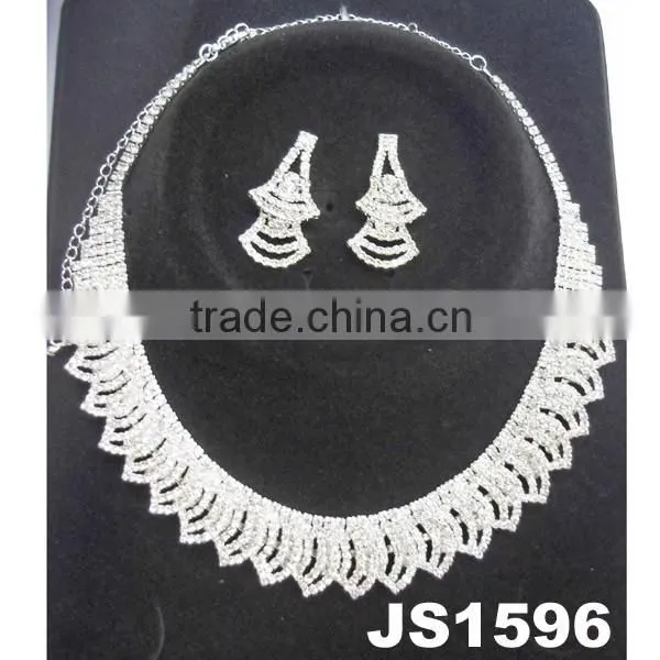 Moroccan Rhinestone Necklace Wedding Jewelry Set photo-3