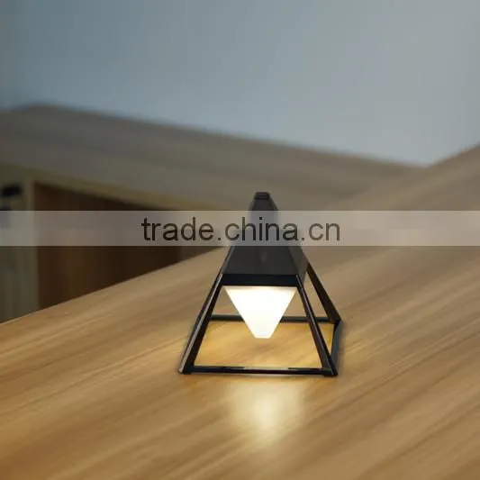 Indoor LED Table Lamp Brighting/bedroom Lamp/LED Desk Lamp photo-5