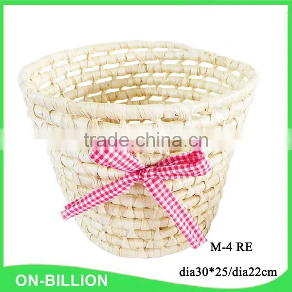 Mini Woven Cute Corn Husk Natural Gift Basket With Bowknot photo-3