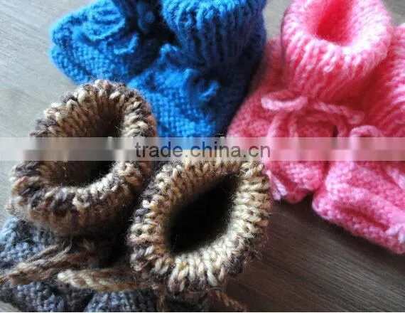 Wholesale Bright Gold Wool Knitting Shoes Toddler Infant Indoor Crochet Shoes photo-4