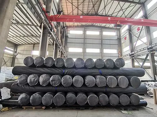 3.0mm Thick HDPE Geomembrane Smooth Mining Wastewater Anti-seepage Lining photo-2