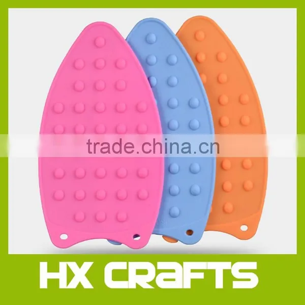 Amazon Hot Sell High Quality Hot Protection Rest Pad Mat Underlay Cover Helpers Safe Surface Silicone Iron Mat photo-4