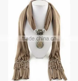 Wholesale Fashionable Pendant Scarf Jewellery Scarf photo-4