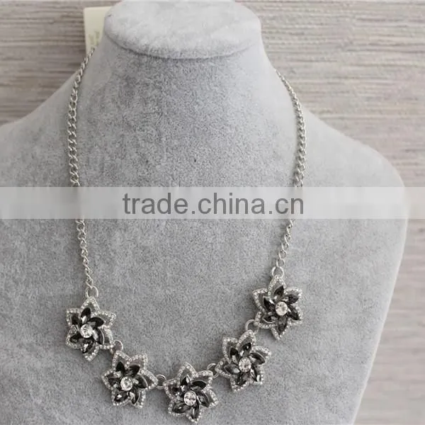 Cheap Price White Gold Plated Jewelry, Fashionable Design Jewerly Flower Crystal Necklace photo-3