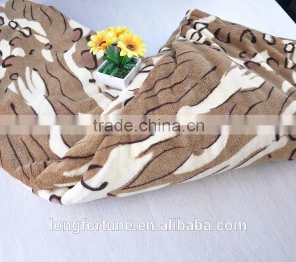 Yiwu China Suppliers Longfortune 100% Polyester Bedspread Flannel Printed Blanket Wholesale Baby Toys Blanket Factory China photo-2