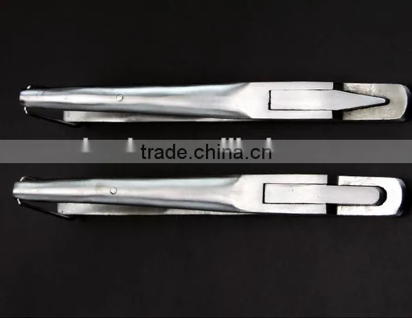 V-Cut Ear Notcher Veterinary Instrument Stainless Steel U /V Type Ear Forceps Epidemic Prevention Ear Clamp Pincers photo-3