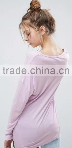 Fashion Women Long Sleeve Scoop Neck Cotton Curve Hem Viscose T-shirt photo-2