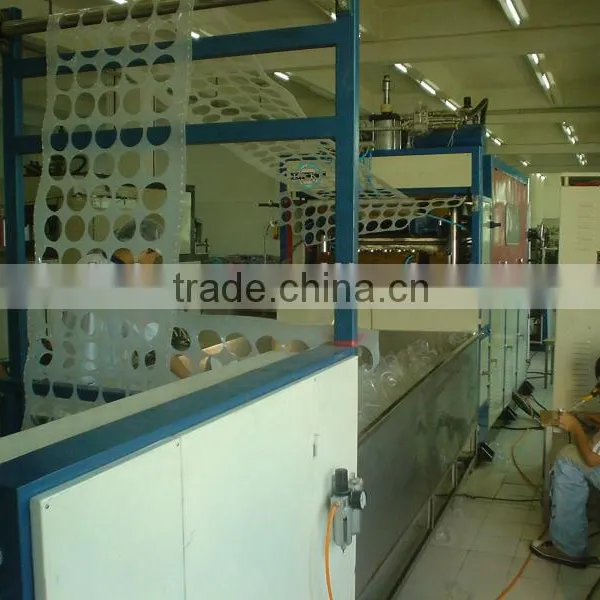 Plastic Thermoforming Machine