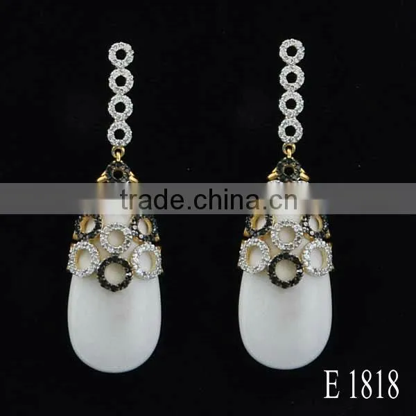 Fancy Design Gold Earring for Party Girls Imitation White Shell Earring With Price photo-2