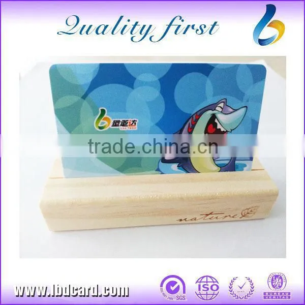 Shenzhen Factory PVC Standard Size Gift Card With Number Printing photo-2