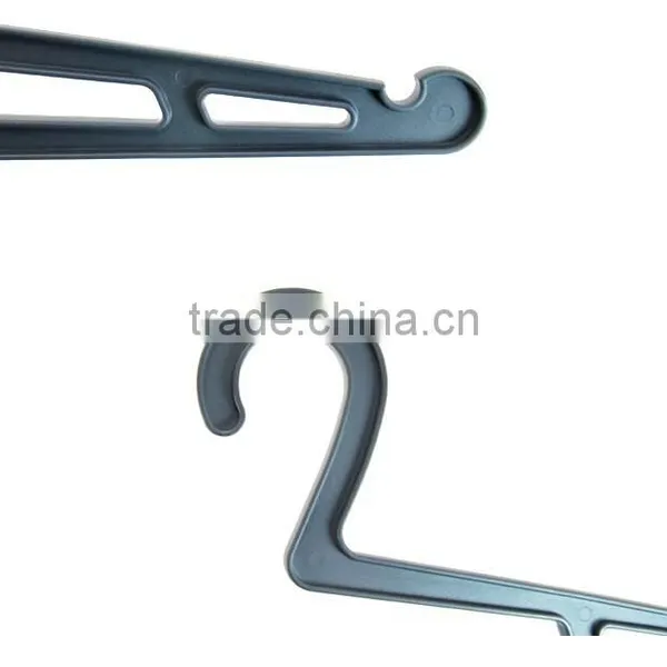Wholesale Stock 3pcs in One Pack Plastic Clothes Protect Collar Hanger photo-3