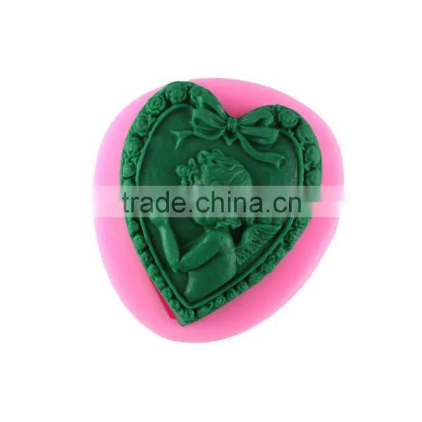 Hot Cake Baking Tool DIY Silicone Rubber Silicone Shaped Girl Soap Mold 1688 Agent photo-2